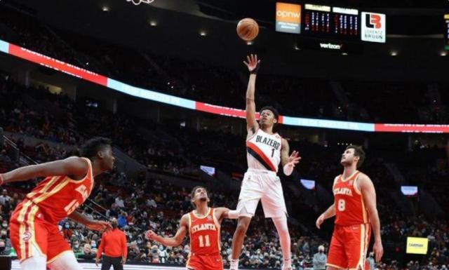 双枪缺阵开拓者爆发 生涯之夜西蒙斯化悲痛为力量