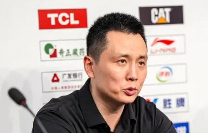 开云官网-上海丢G4发布会！卢伟表扬球员，拒谈判罚问题！弗格主动揽责！|古德温|广厦男篮|上海男篮|李弘权|张镇麟_新浪体育_新浪新闻